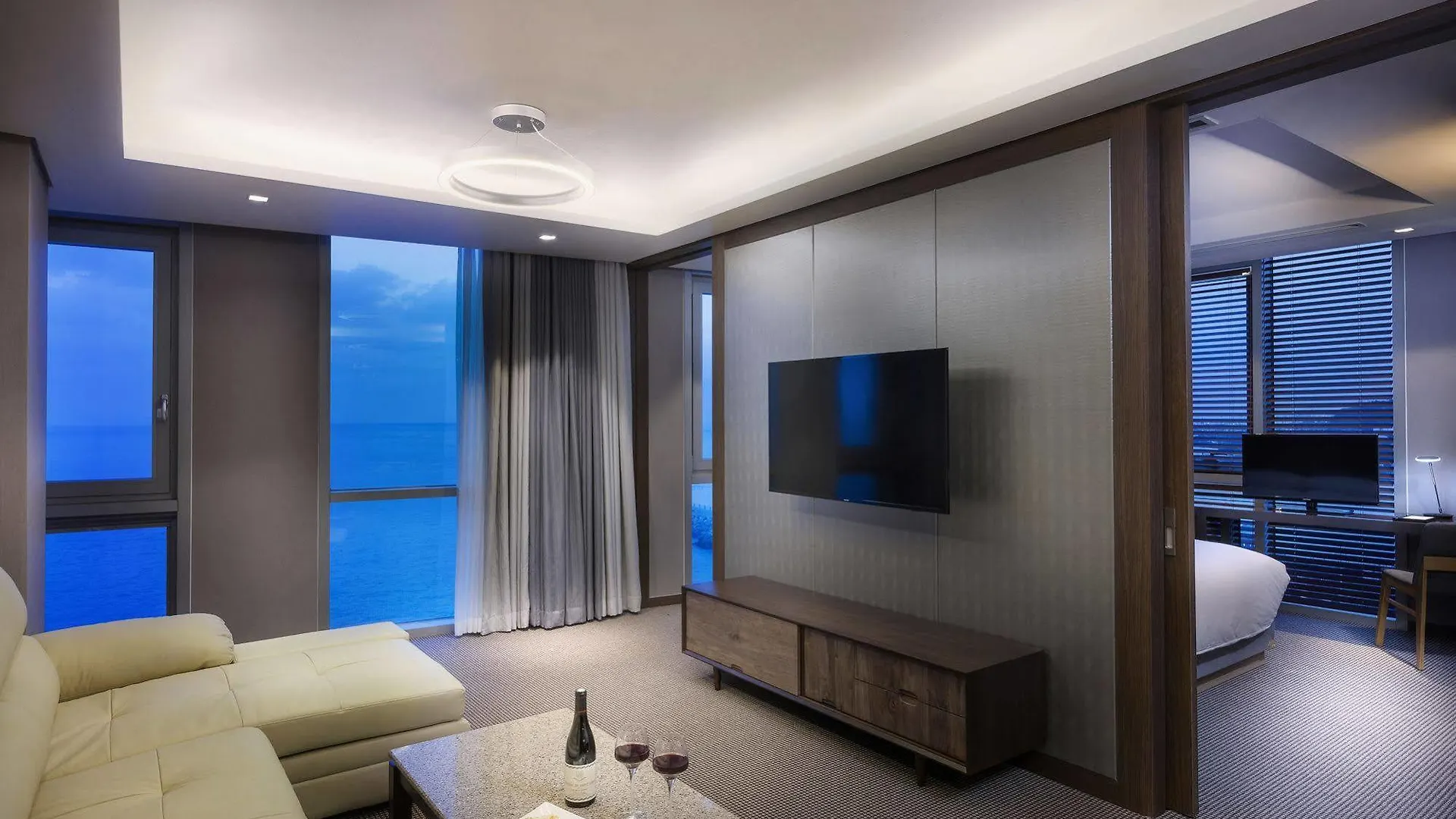Hotel Regent Marine The Blue 4*, Jeju