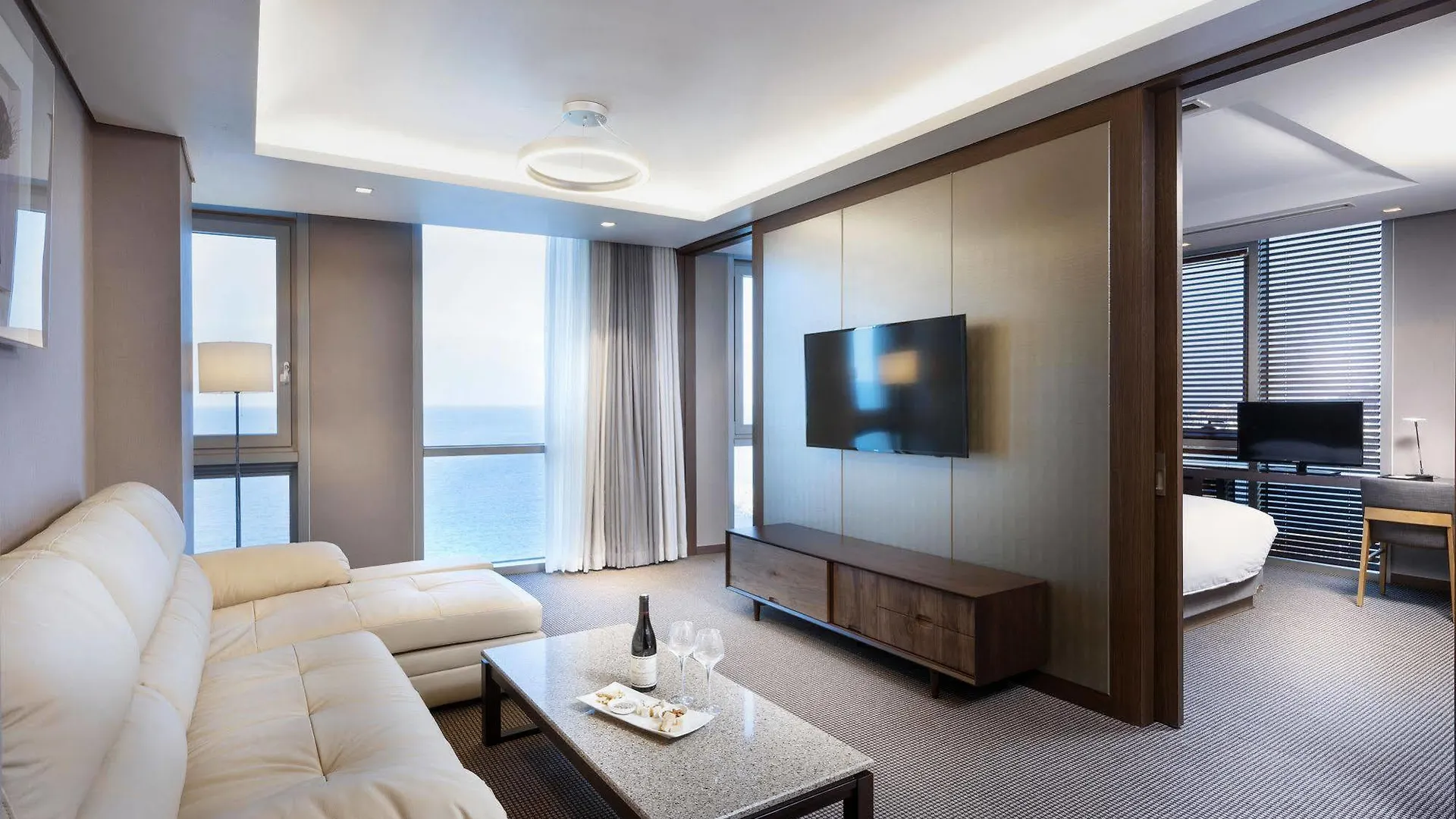 Hotel Regent Marine The Blue Южная Корея
